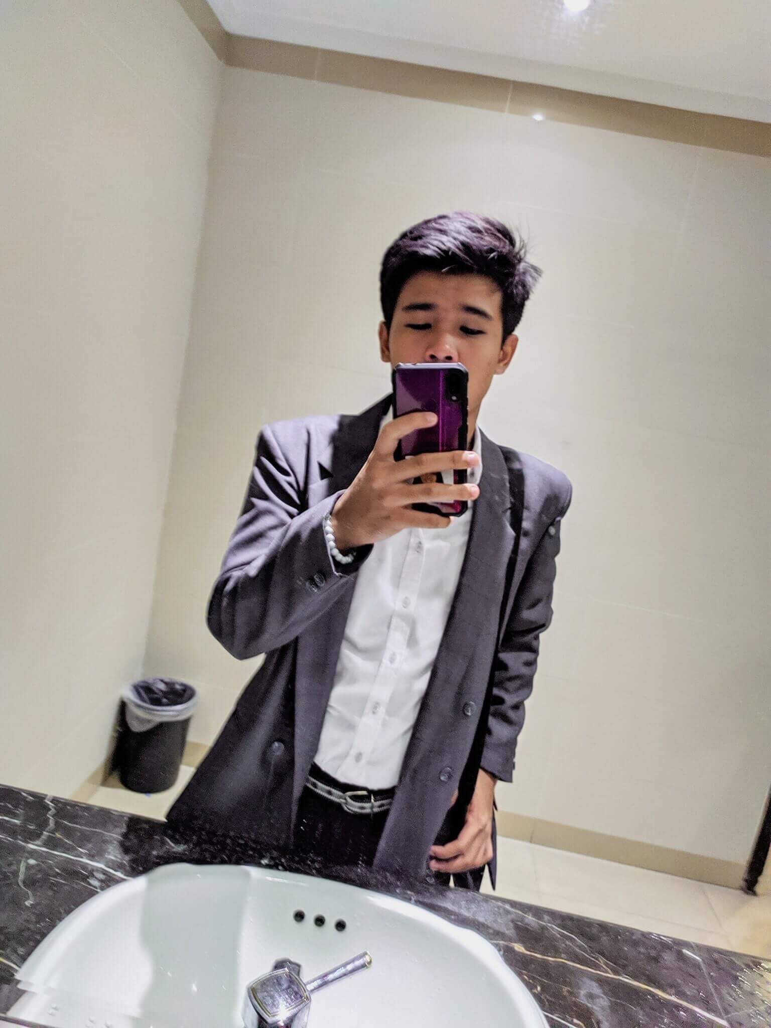 Jhon Christian F. Rempajo, image, formal attire, mirror selfie